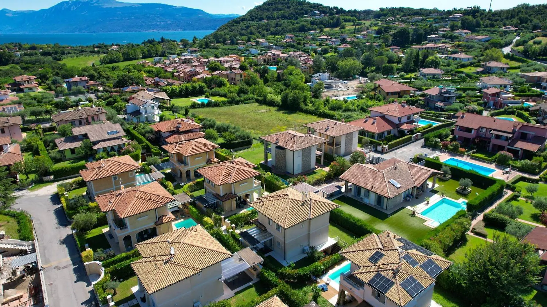 Villa Iris Manerba del Garda