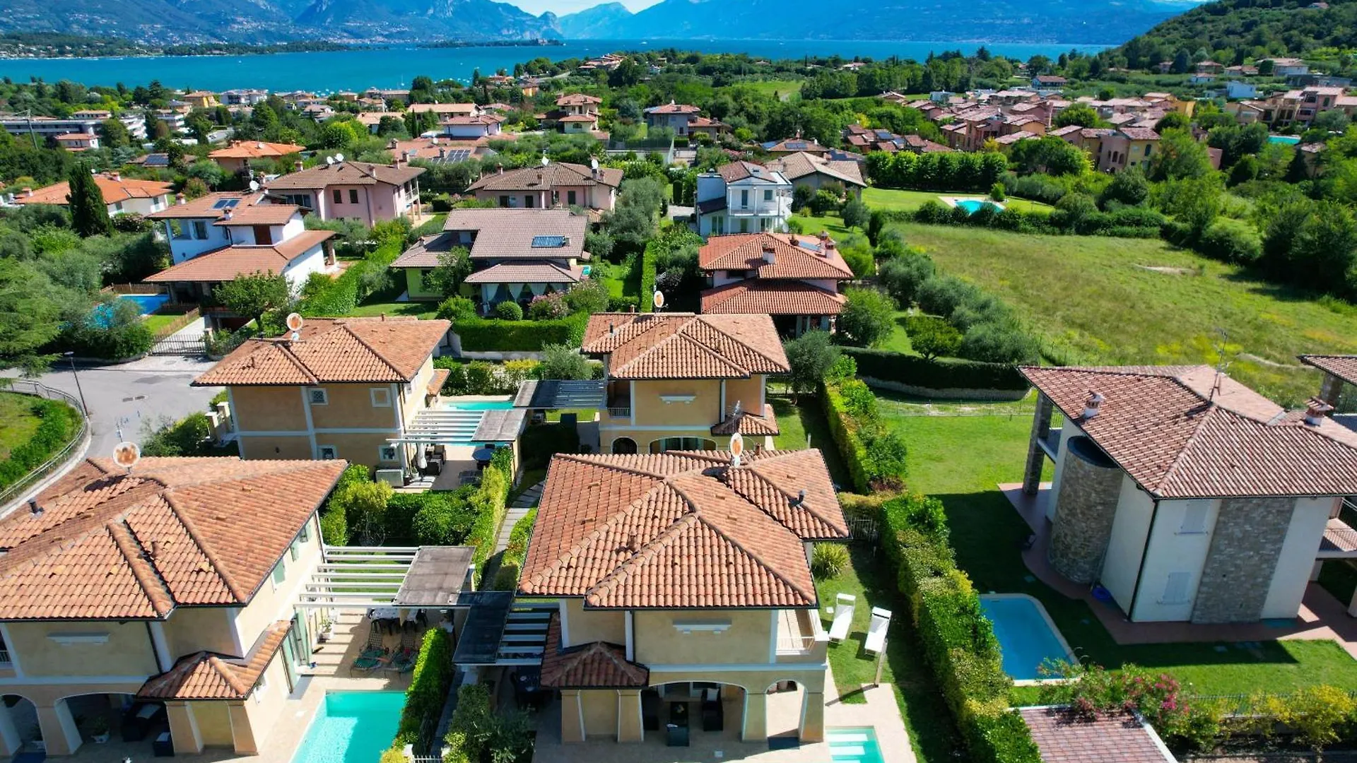 Villa Iris Manerba del Garda